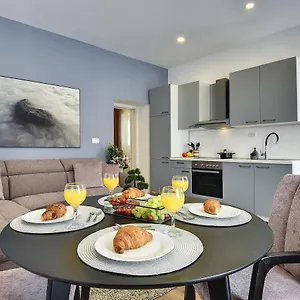 https://da-central-luxury-apartments.pula-hotels.org