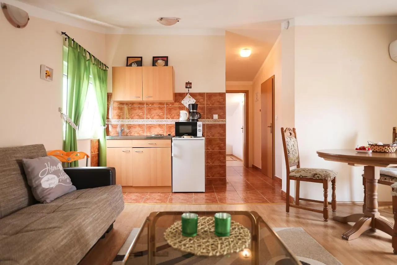 Apartments Veronika Zadar