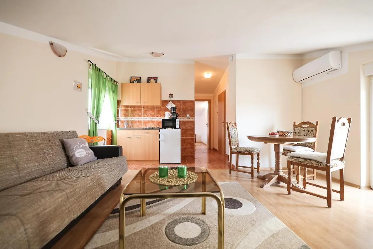 Apartments Veronika Zadar