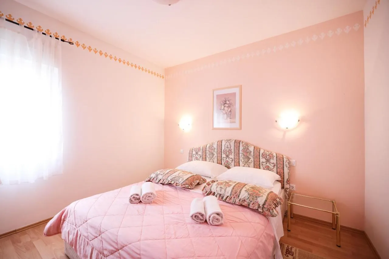 Apartments Veronika Zadar